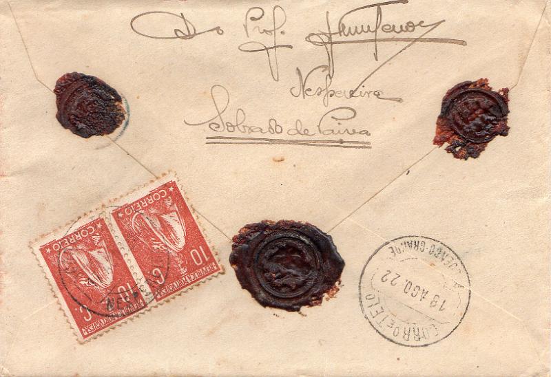 1819 v.jpg -     Lote:    1819 (verso)                   Descrição:         Carimbos ovais de registo. 1912 &mdash; Ceres. CE215, 10C tijolo, denteado 12x11 &frac12;. Par de selos em carta circulada registada de Nespereira (17.08.22) para Reguengo Grande (18.08.22). Carimbo batido a azul "REGISTO / N.º 363 / NESPEREIRA". MB e MR.        Carta       Valor Base:     &euro; 150,00     Valor Venda:     &euro;      